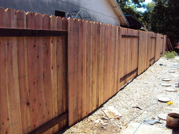 good neighbor fence with metal master post